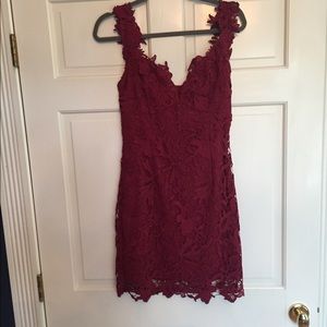 Lulu’s Lace Dress Size M